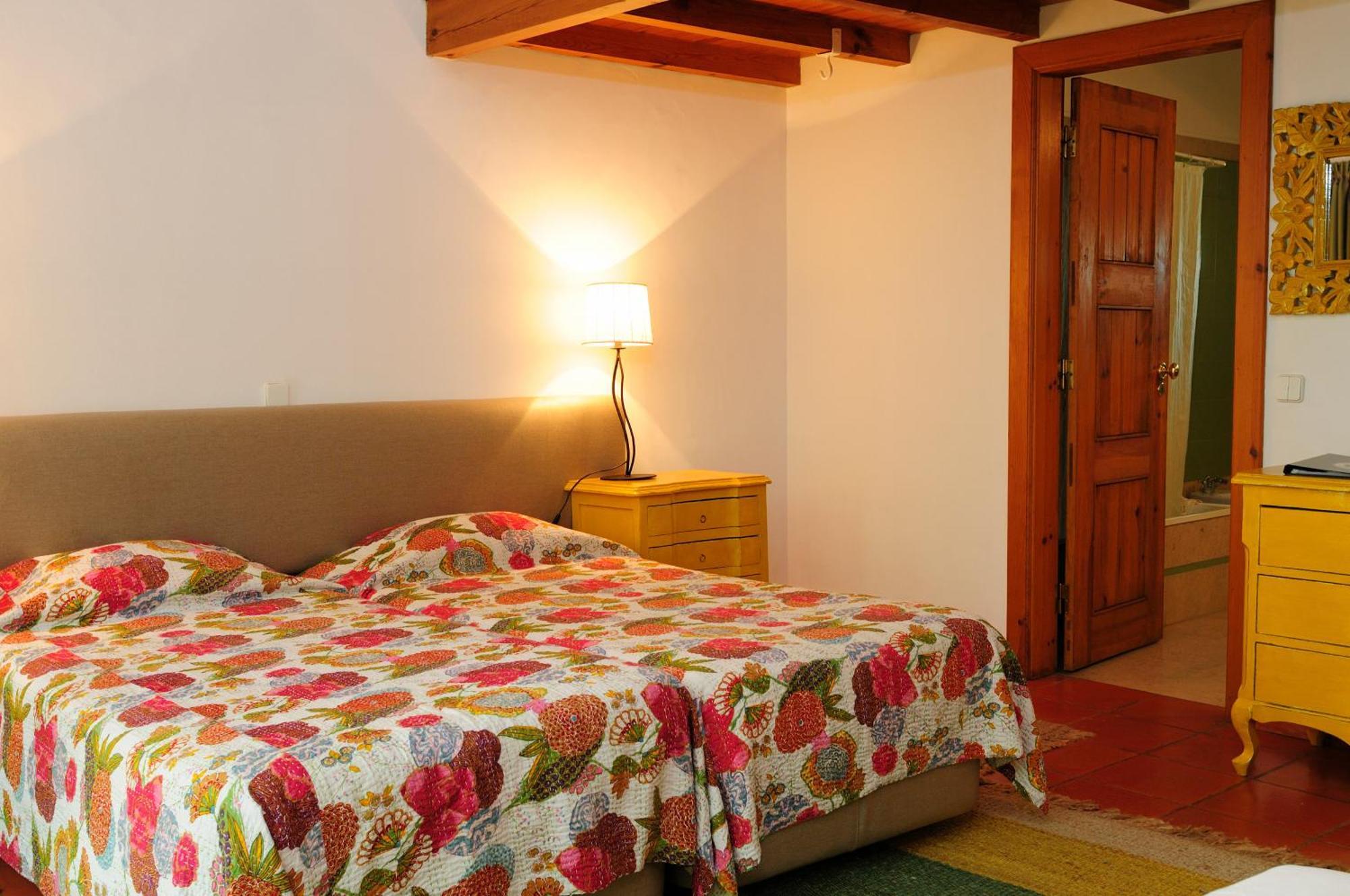 Casa Do Foral Guest House Rio Maior Phòng bức ảnh